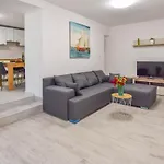 Toni Apartmán